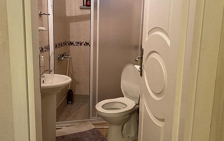 Çanakkale Kız Apart ortak banyo alanı